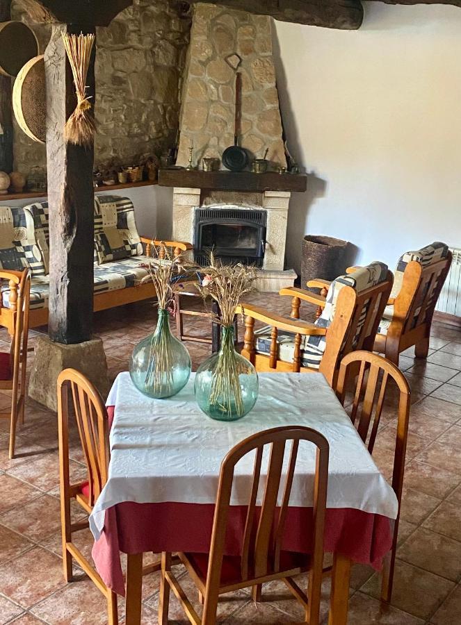 Bed and Breakfast Penasalve Villamonico Exterior foto