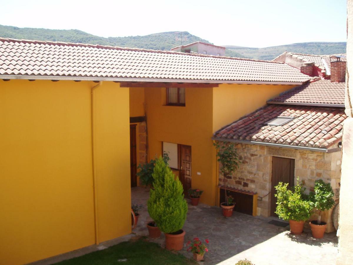 Bed and Breakfast Penasalve Villamonico Exterior foto